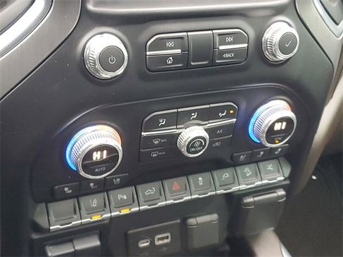 Used 2021 GMC Sierra 2500 Denali w/ Denali Ultimate Package image 29