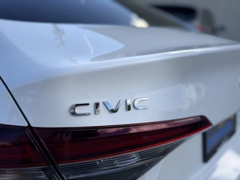 Used 2025 Honda Civic Sport Touring image 33