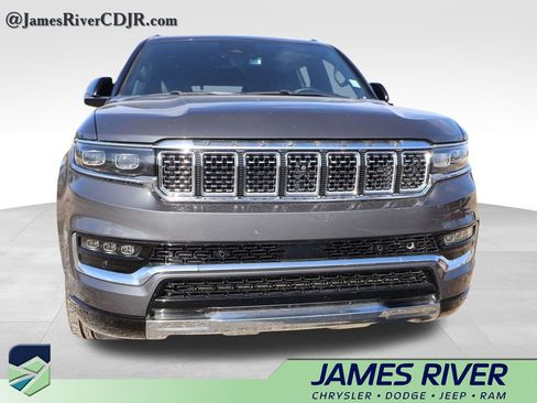 Used 2024 Jeep Grand Wagoneer L Series III image 7