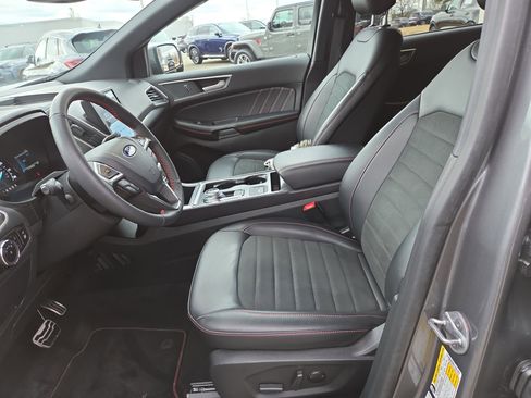 Used 2024 Ford Edge ST-Line image 5