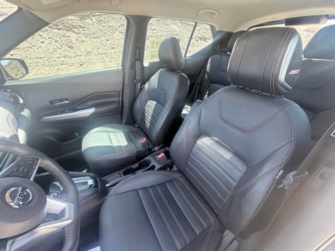 Certified 2019 Nissan Kicks SR w/ SR Premium Package FWD image 23