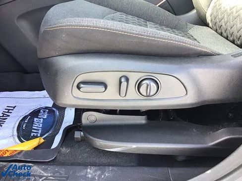 Used 2024 Chevrolet Equinox LT w/ LPO, Floor Liner Package image 29