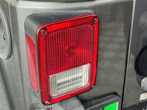 Used 2017 Jeep Wrangler Sport w/ Quick Order Package 23S image 29