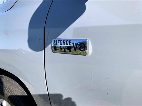Used 2021 Toyota Tundra SR5 AWD/4WD image 4
