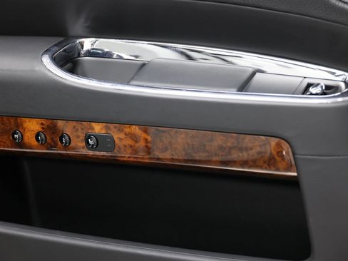 Used 2013 Rolls-Royce Ghost RWD image 58