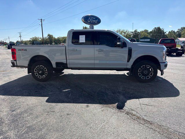 Used 2026 Ford F250 Platinum AWD/4WD image 4