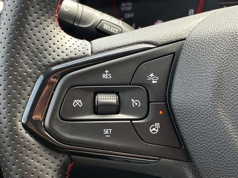 Used 2024 Chevrolet Trax RS w/ Driver Confidence Package FWD image 18