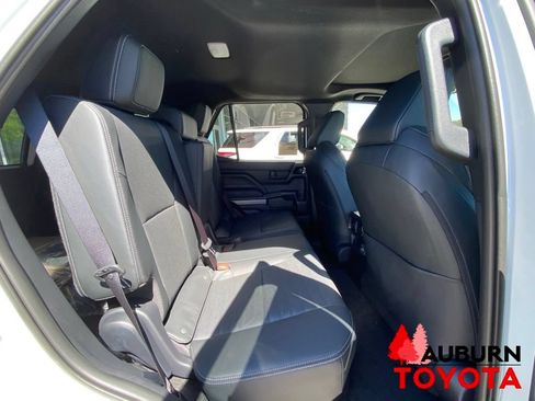 New 2026 Toyota 4Runner TRD Off-Road Premium w/ Tow Technology Package AWD/4WD image 12