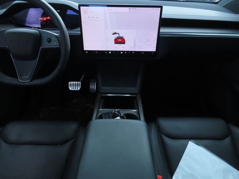 Used 2023 Tesla Model X image 7