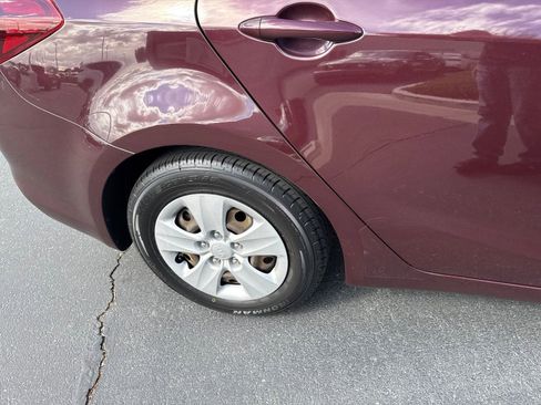 Certified 2017 Kia Forte LX FWD image 22
