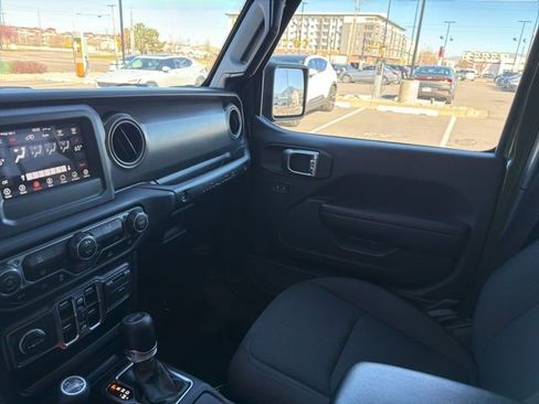 Used 2023 Jeep Wrangler Unlimited image 20