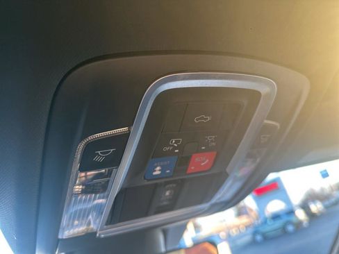 Used 2020 RAM 1500 Limited image 27