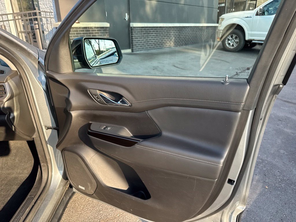 Used 2023 GMC Acadia AT4 w/ Technology Package AWD/4WD image 70