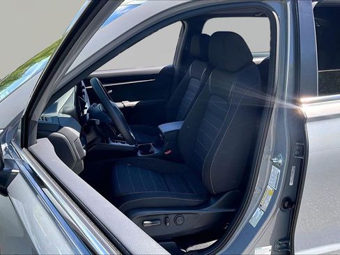 Used 2025 Honda CR-V Sport image 17