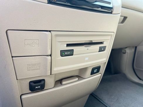 Used 2014 Honda Odyssey EX-L image 17