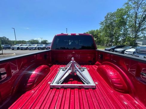 Used 2022 Ford F350 Platinum w/ Tremor Off-Road Package AWD/4WD image 14