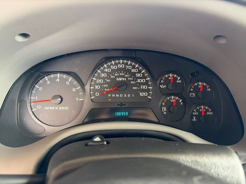 Used 2006 Chevrolet TrailBlazer LS w/ LS Preferred Equipment Group AWD/4WD image 12