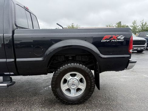 Used 2006 Ford F350 Lariat AWD/4WD image 11