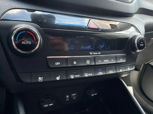 Used 2016 Hyundai Tucson Limited w/ Option Group 03 FWD image 21