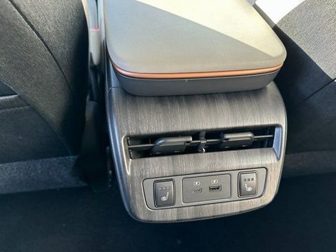 Used 2024 Nissan Ariya AWD image 15