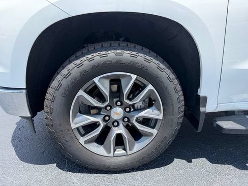Used 2025 Chevrolet Silverado 1500 LT w/ All Star Edition Plus AWD/4WD image 9