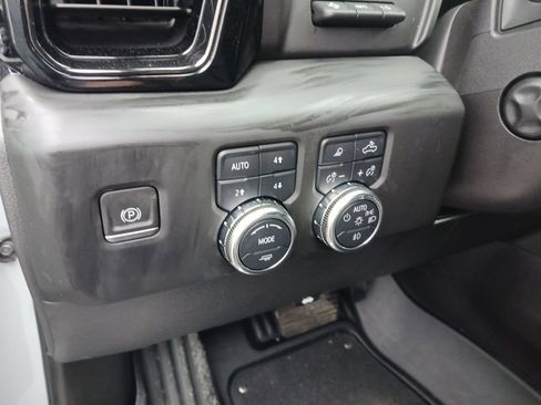 Used 2024 GMC Sierra 1500 AT4X AWD/4WD image 39