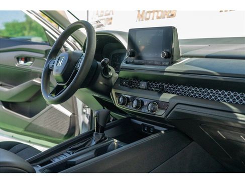 Used 2024 Honda Accord LX image 35