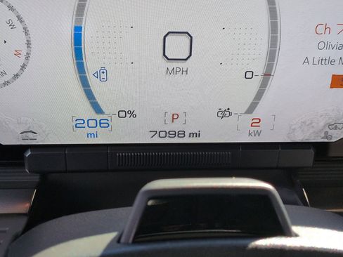 Used 2024 GMC Hummer EV 2X w/ Extreme Off-Road Package image 22