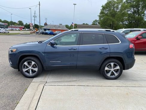 Used 2019 Jeep Cherokee Limited AWD/4WD image 10