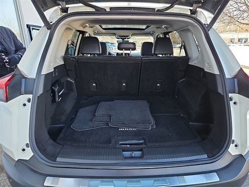 Used 2023 Nissan Rogue Platinum w/ Platinum Premium Package image 32