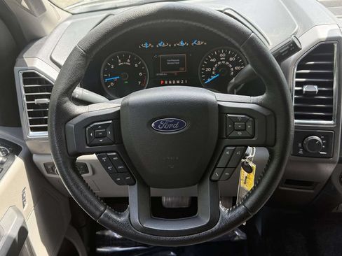 Used 2015 Ford F150 XLT w/ Equipment Group 302A Luxury AWD/4WD image 16