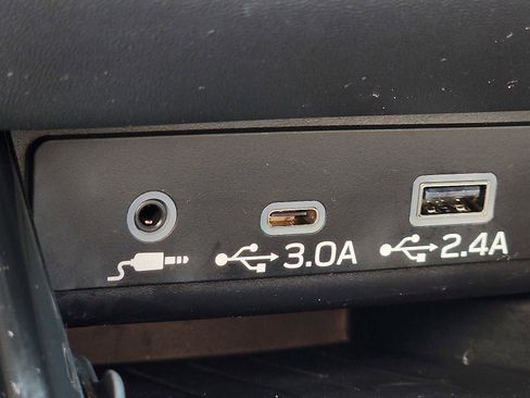 Used 2024 Subaru Outback Limited image 23