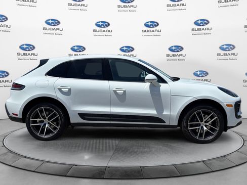Used 2026 Porsche Macan AWD/4WD image 6