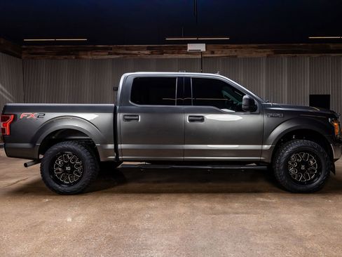 Used 2019 Ford F150 XLT image 10