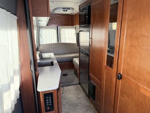 Used 2014 Mercedes-Benz Sprinter 3500 image 6