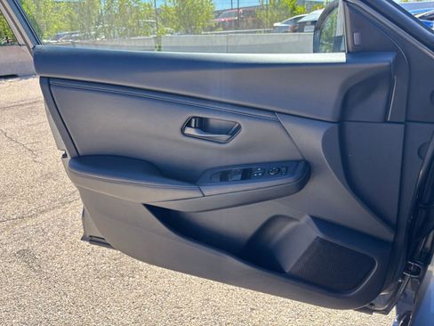 Used 2025 Nissan Sentra S FWD image 18