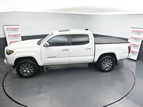 Used 2023 Toyota Tacoma Limited image 28