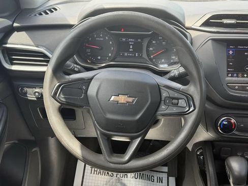 Used 2023 Chevrolet TrailBlazer LS AWD/4WD image 21
