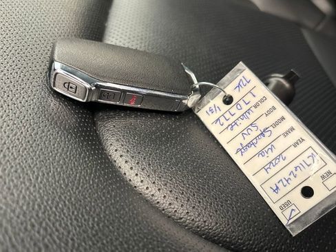 Used 2024 Kia Sportage EX image 37