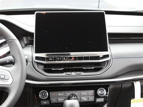 New 2026 Jeep Compass Latitude w/ Sun and Sound Group image 26