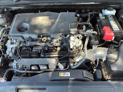 Used 2021 Toyota Camry LE FWD image 21
