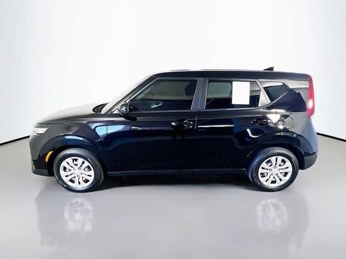 Used 2021 Kia Soul LX FWD image 5