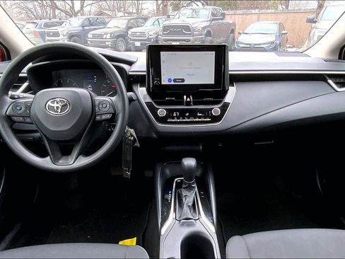 Used 2025 Toyota Corolla LE image 15