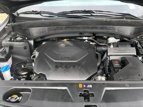 Used 2025 Kia Telluride EX X-Line AWD/4WD image 9