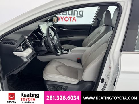 Used 2024 Toyota Camry XSE FWD image 14