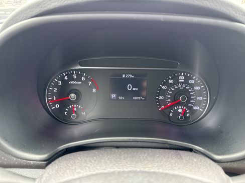 Used 2020 Kia Soul LX FWD image 20