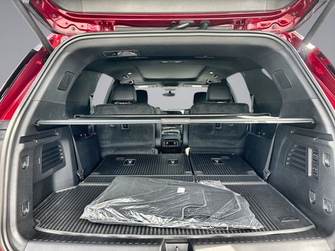 New 2026 Chevrolet Traverse RS w/ LPO, Floor Liner Package AWD/4WD image 34