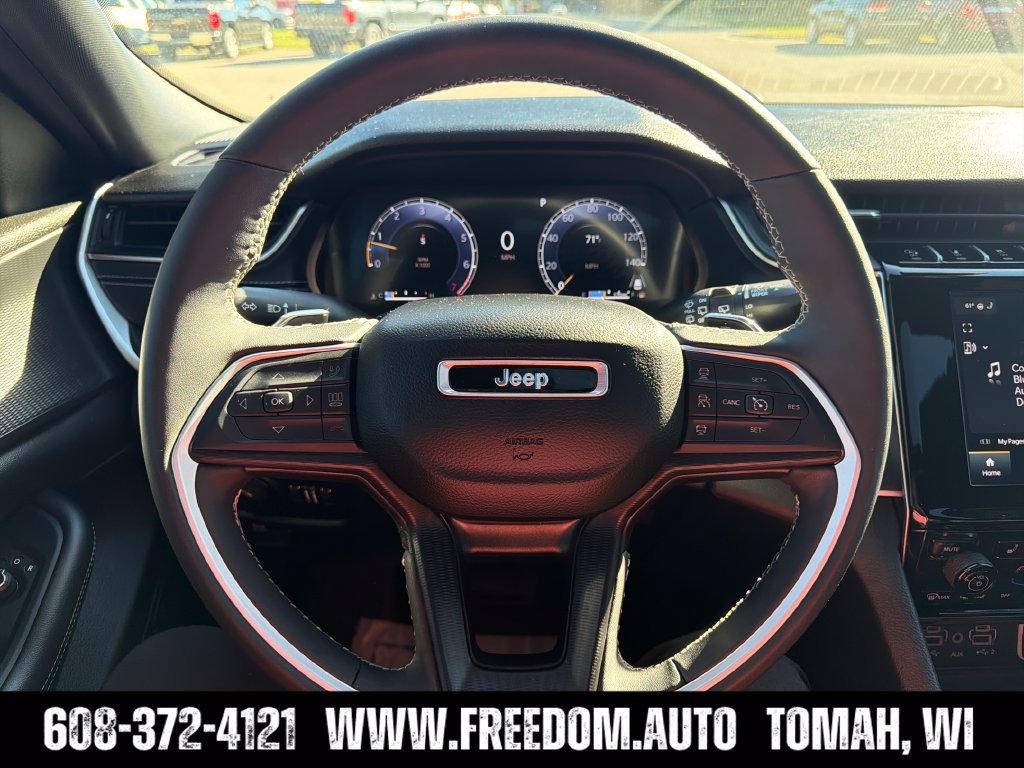 Used 2024 Jeep Grand Cherokee L Altitude AWD/4WD image 14