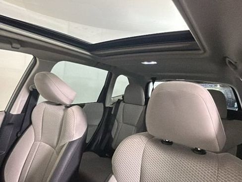 Used 2023 Subaru Forester Premium AWD/4WD image 13