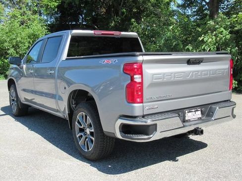 Used 2024 Chevrolet Silverado 1500 LT AWD/4WD image 5